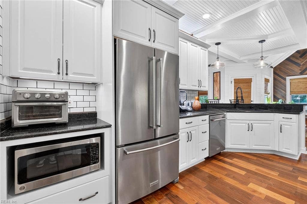 1204 Lingale Court, Emerald Lakes, Chesapeake, VA 23322 1204 Lingale Court, Emerald Lakes, Chesapeake, VA 23322