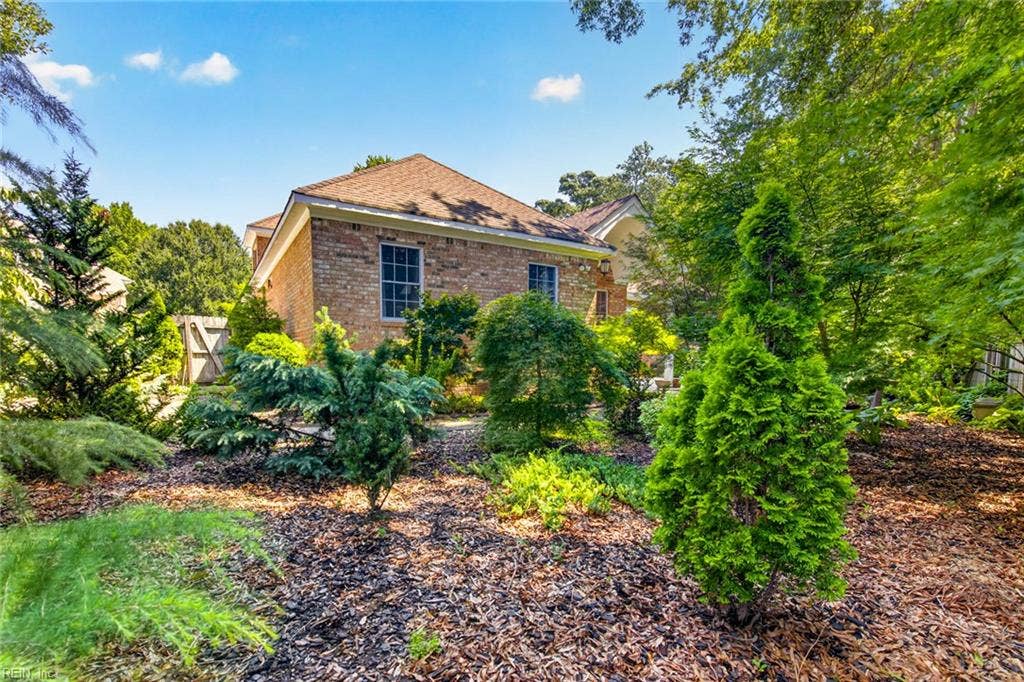 1204 Lingale Court, Emerald Lakes, Chesapeake, VA 23322 1204 Lingale Court, Emerald Lakes, Chesapeake, VA 23322