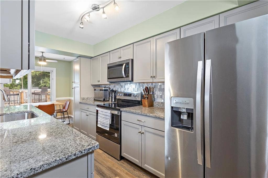 3964 Roebling Lane, Virginia Beach, VA 23452 3964 Roebling Lane, Virginia Beach, VA 23452