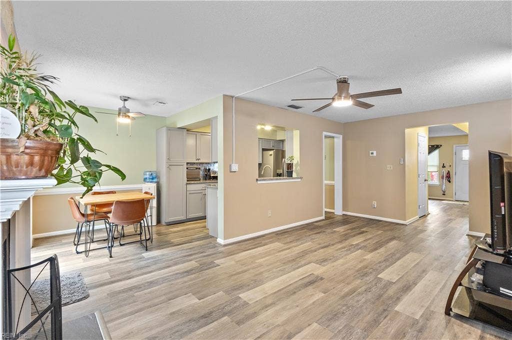 3964 Roebling Lane, Virginia Beach, VA 23452 3964 Roebling Lane, Virginia Beach, VA 23452