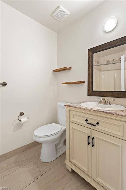 3964 Roebling Lane, Virginia Beach, VA 23452 Upstairs full bath