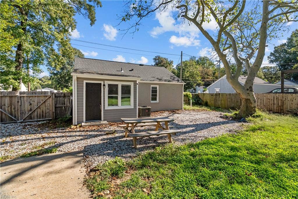 4809 Vick Street, Portsmouth, VA 23701