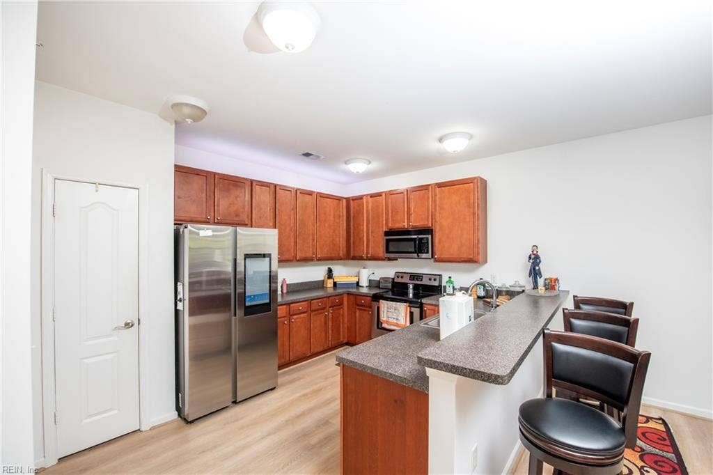 932 Southmoor Drive, #305, Virginia Beach, VA 23455