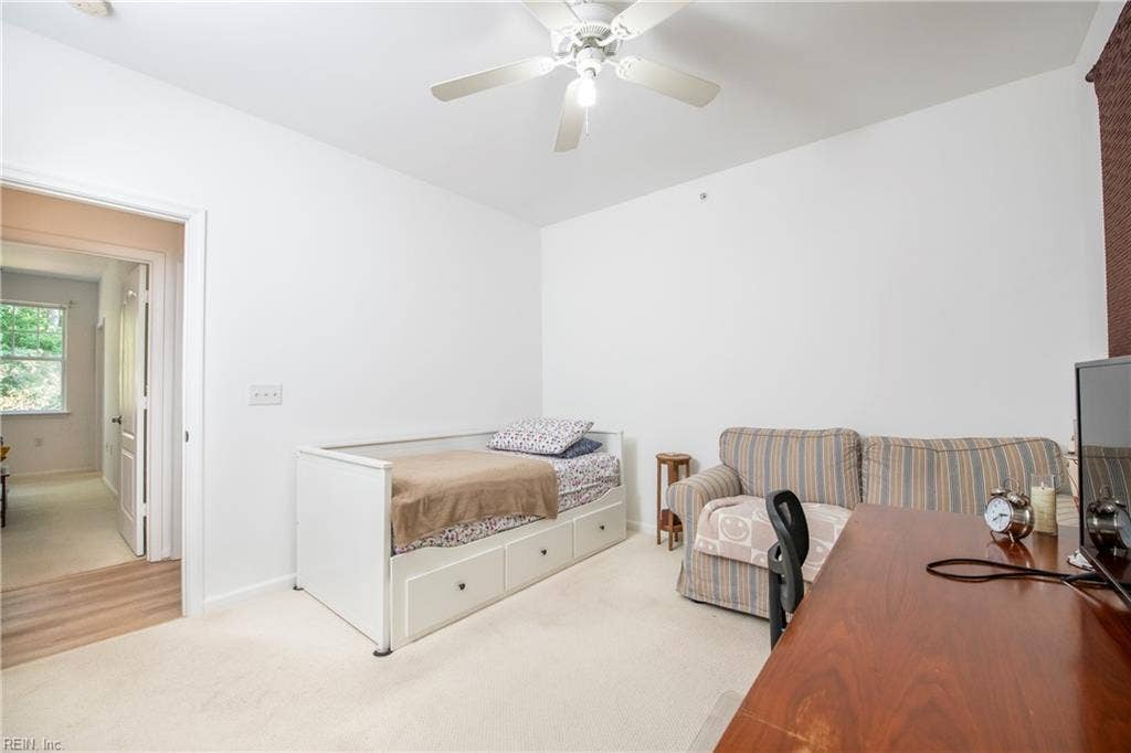 932 Southmoor Drive, #305, Virginia Beach, VA 23455