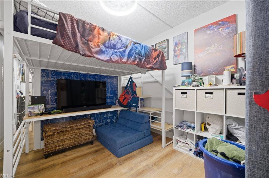 2nd Bedroom