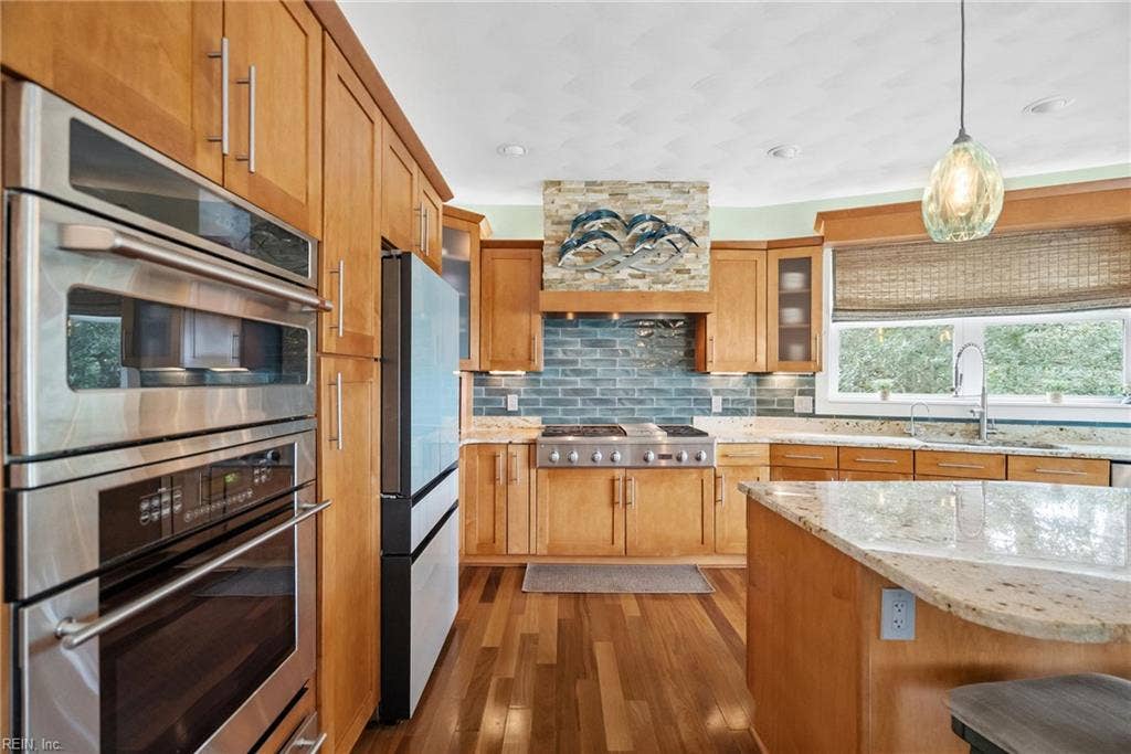 2031 Ridge End Road, Virginia Beach, VA 23454 Kitchen
