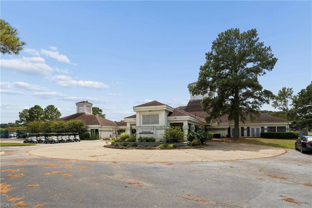 423 Las Gaviotas Boulevard, Chesapeake, VA 23322 423 Las Gaviotas Boulevard, Chesapeake, VA 23322