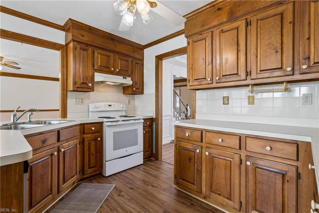 423 Las Gaviotas Boulevard, Chesapeake, VA 23322 423 Las Gaviotas Boulevard, Chesapeake, VA 23322