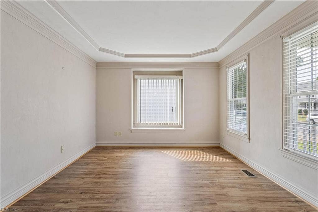 423 Las Gaviotas Boulevard, Chesapeake, VA 23322 423 Las Gaviotas Boulevard, Chesapeake, VA 23322