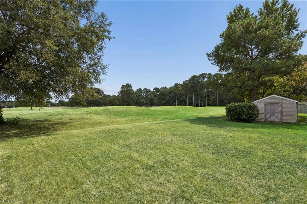 423 Las Gaviotas Boulevard, Chesapeake, VA 23322 423 Las Gaviotas Boulevard, Chesapeake, VA 23322