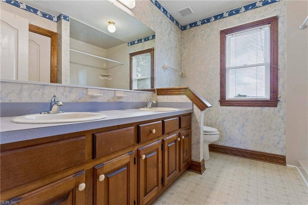 423 Las Gaviotas Boulevard, Chesapeake, VA 23322 423 Las Gaviotas Boulevard, Chesapeake, VA 23322