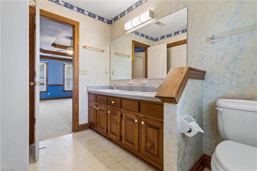 423 Las Gaviotas Boulevard, Chesapeake, VA 23322 423 Las Gaviotas Boulevard, Chesapeake, VA 23322