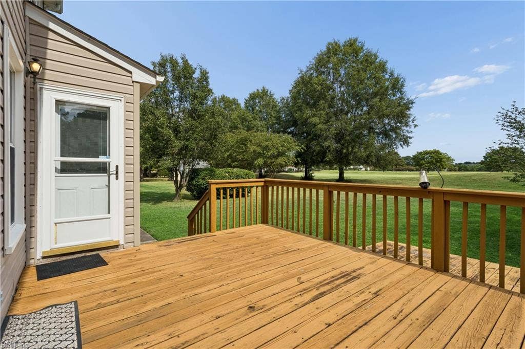 423 Las Gaviotas Boulevard, Chesapeake, VA 23322 423 Las Gaviotas Boulevard, Chesapeake, VA 23322