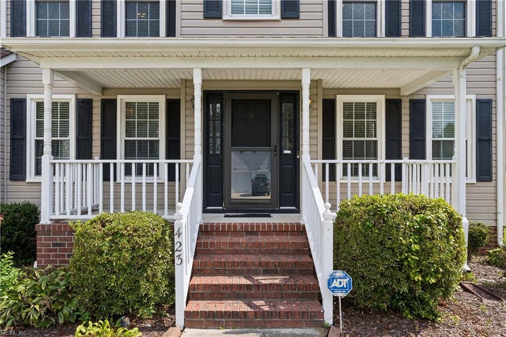 423 Las Gaviotas Boulevard, Chesapeake, VA 23322 423 Las Gaviotas Boulevard, Chesapeake, VA 23322