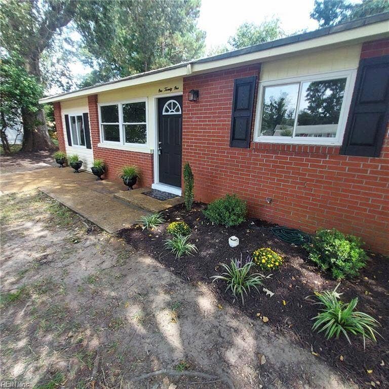 121 Duval Court, Hampton, VA 23669