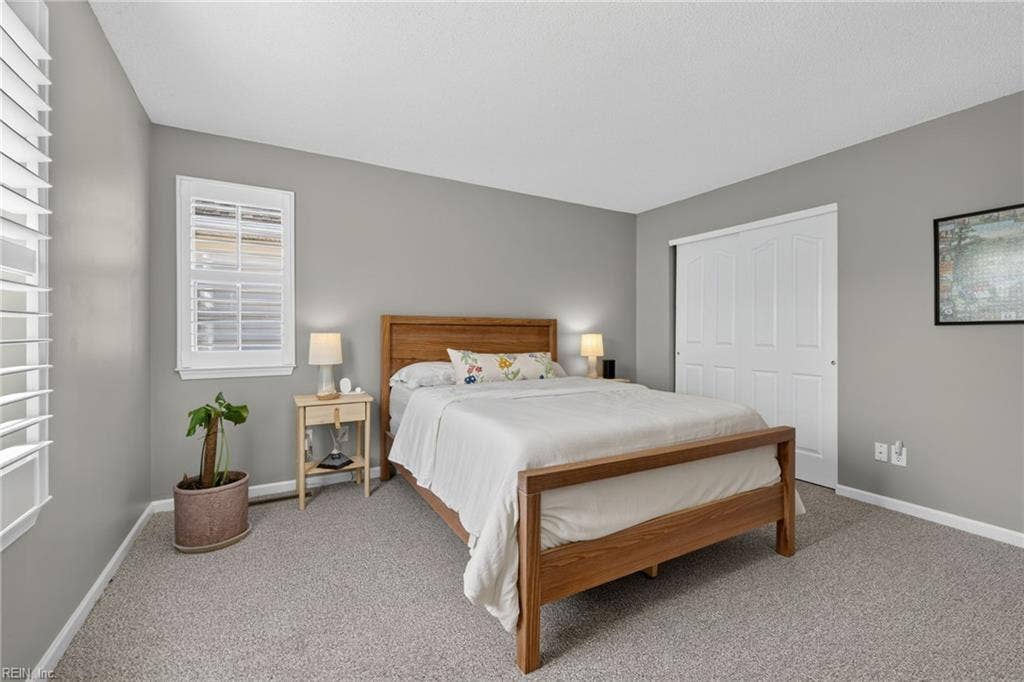 1817 Riddlesworth Drive, Virginia Beach, VA 23456 1817 Riddlesworth Drive, Virginia Beach, VA 23456