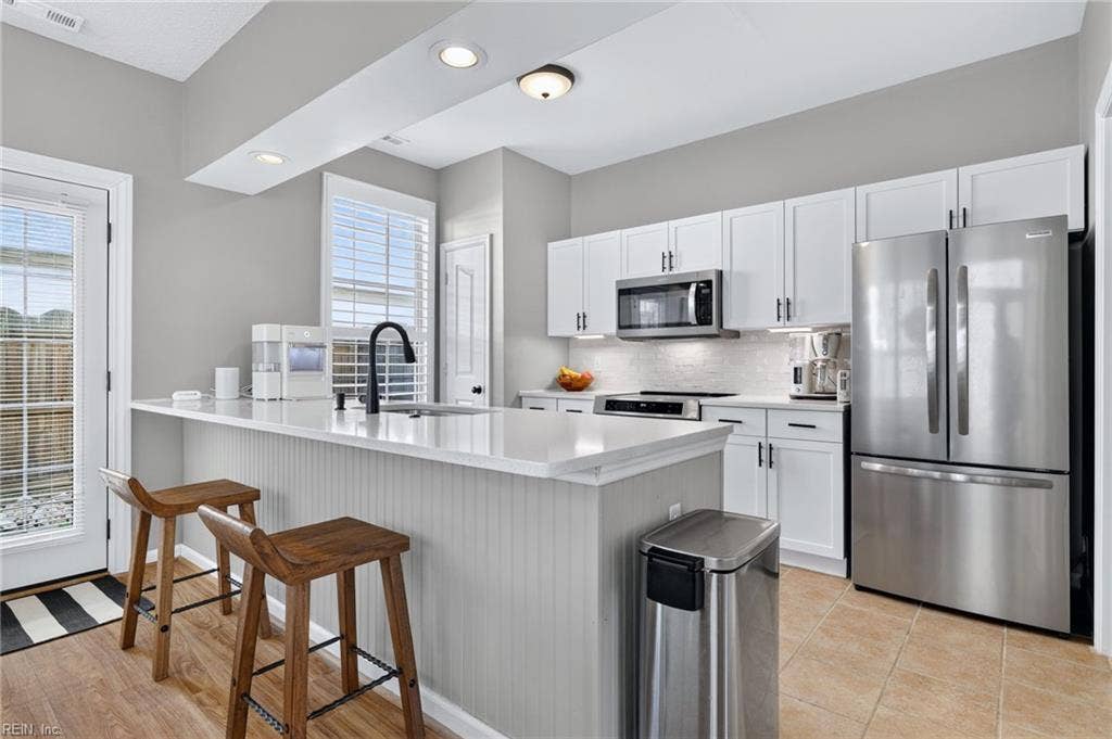 1817 Riddlesworth Drive, Virginia Beach, VA 23456 1817 Riddlesworth Drive, Virginia Beach, VA 23456