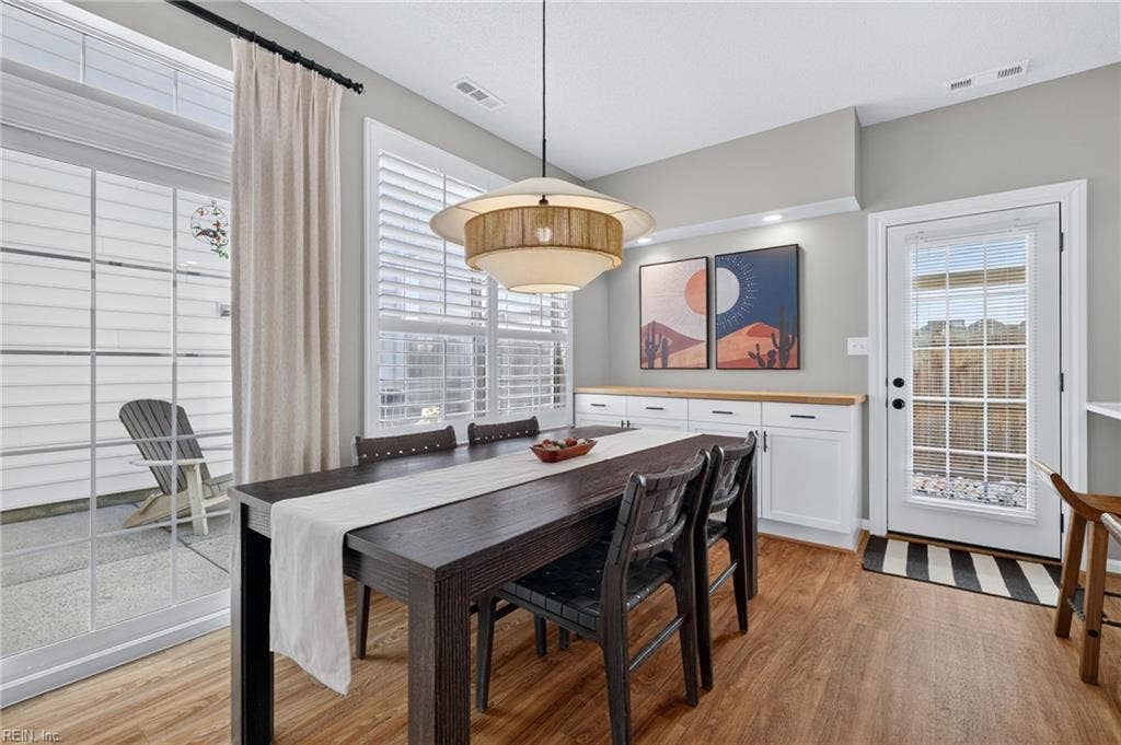 1817 Riddlesworth Drive, Virginia Beach, VA 23456 1817 Riddlesworth Drive, Virginia Beach, VA 23456
