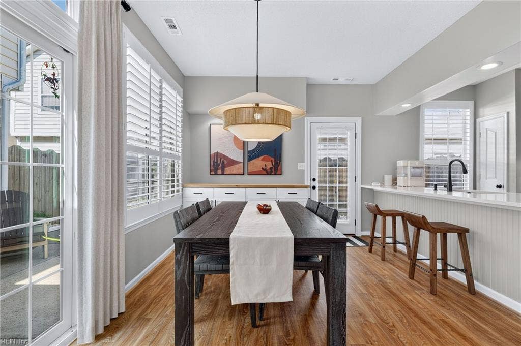 1817 Riddlesworth Drive, Virginia Beach, VA 23456 1817 Riddlesworth Drive, Virginia Beach, VA 23456