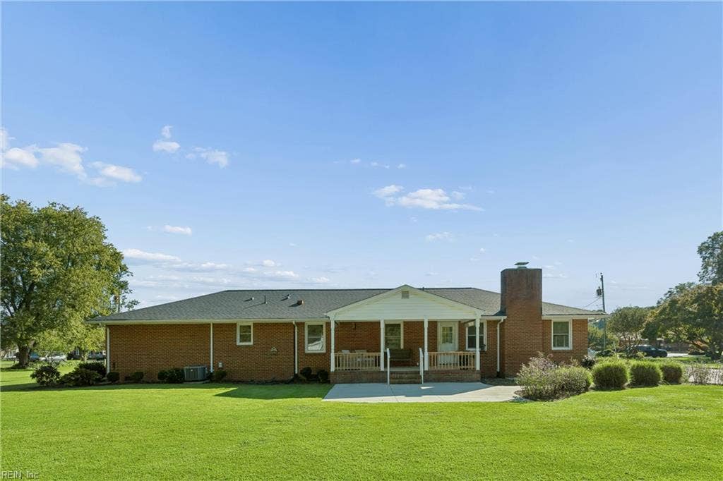 2010 Tillage Lane, Tidemill Haven, Hayes, VA 23072