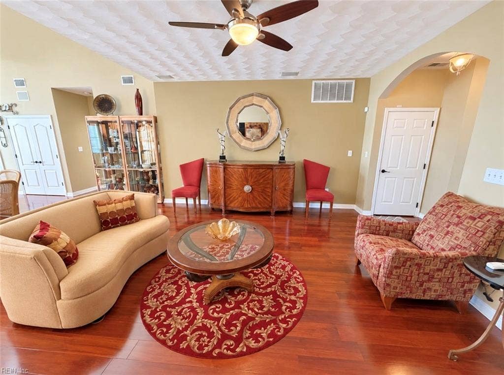 2717 Blake Street, West Neck, Virginia Beach, VA 23456 Great Room