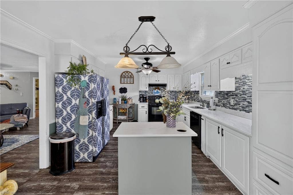 9 Baywood Lane, Portsmouth, VA 23701 9 Baywood Lane, Portsmouth, VA 23701