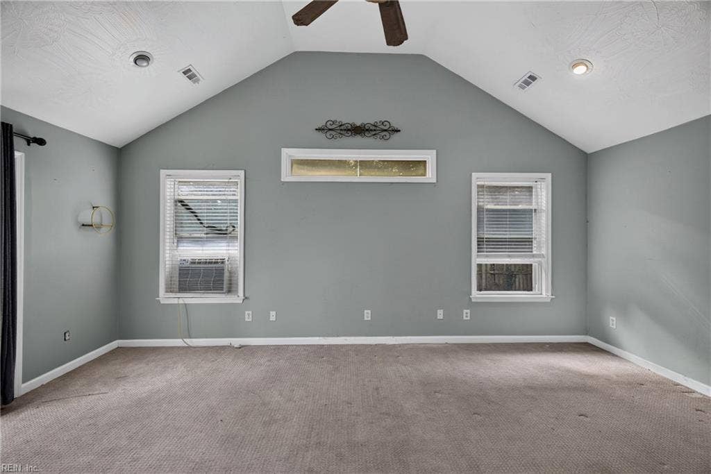 9 Baywood Lane, Portsmouth, VA 23701 Primary Bedroom with cathedral ceilings
