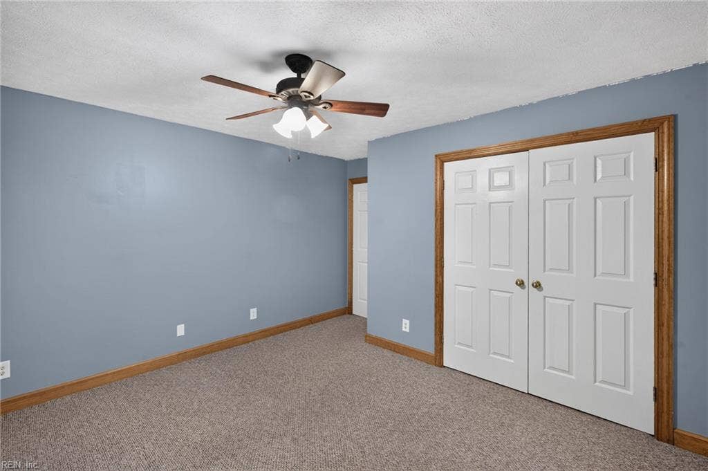 8139 Manor Drive, Gloucester, VA 23061