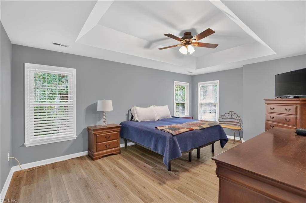 100 Aberfeldy Way, Highlands, Yorktown, VA 23693 Primary Suite with Tray Ceilings