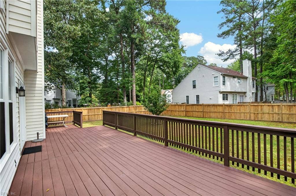 100 Aberfeldy Way, Highlands, Yorktown, VA 23693 Large Wide Deck Great for Entertaing