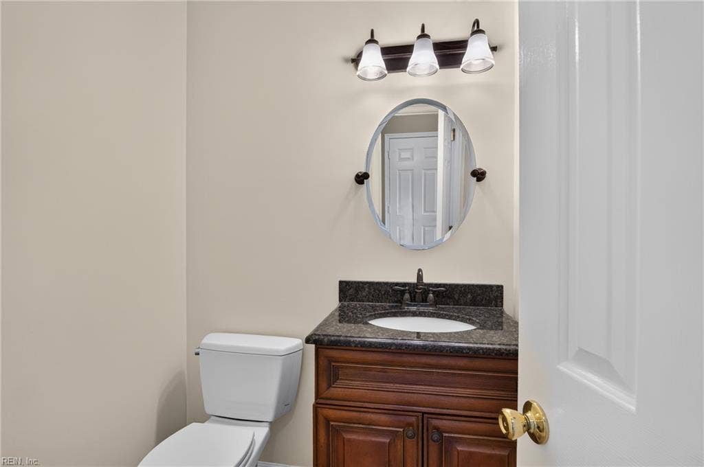100 Aberfeldy Way, Highlands, Yorktown, VA 23693 Poder Room