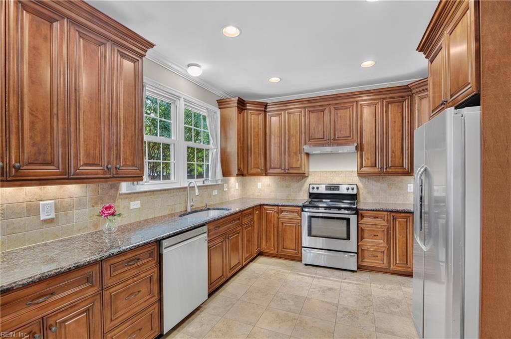 100 Aberfeldy Way, Highlands, Yorktown, VA 23693 Granite Counter Tops