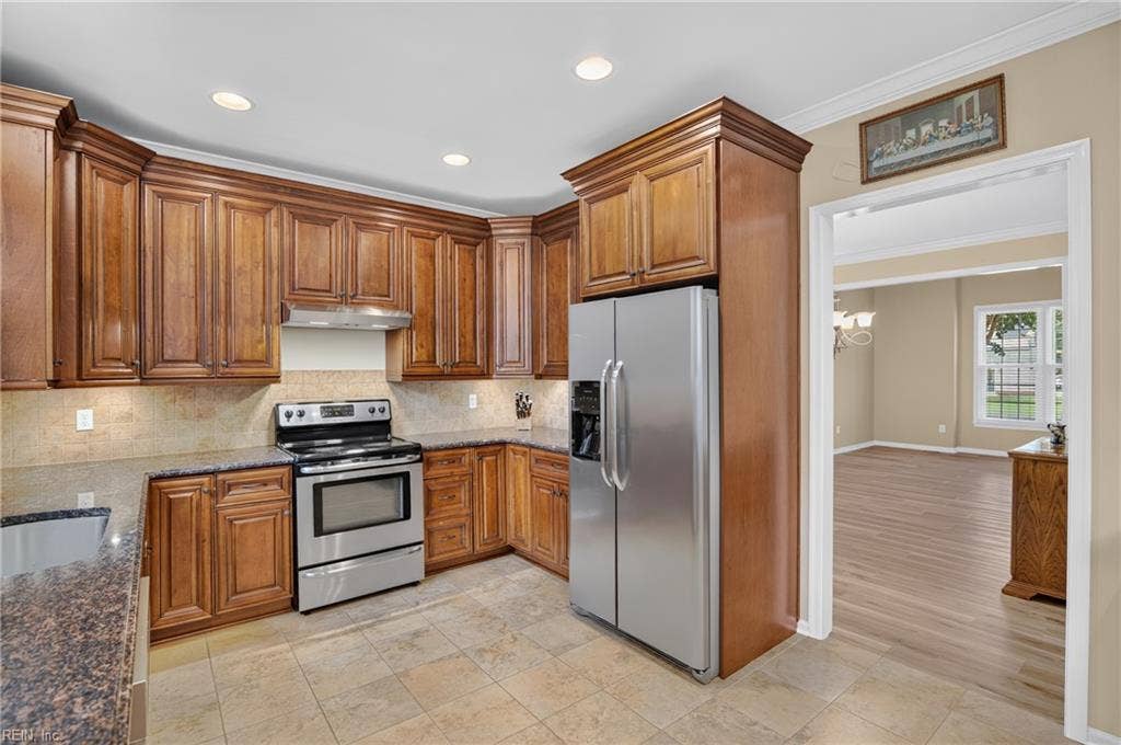 100 Aberfeldy Way, Highlands, Yorktown, VA 23693 Ample Cabinetry