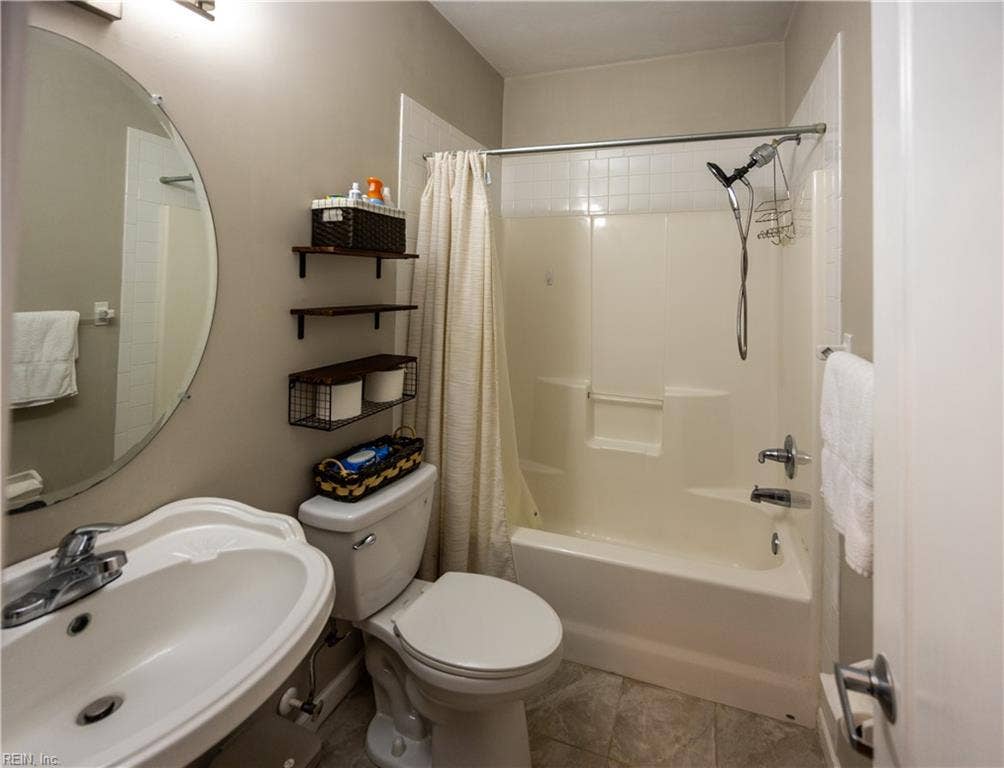 Full bath downstairs