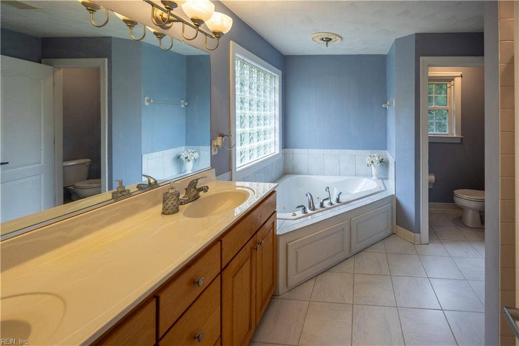 Primary bath