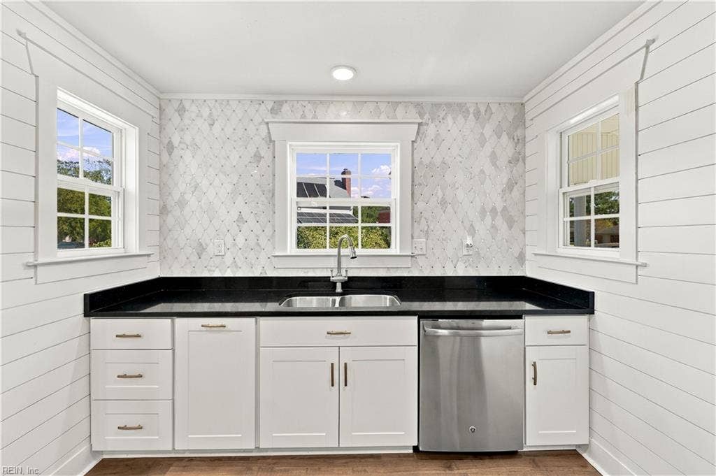 501 Spurlock Way, Foxgate Quarter, Chesapeake, VA 23322