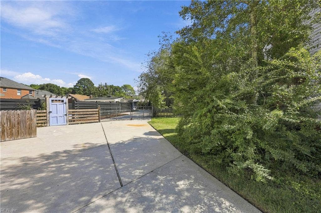 501 Spurlock Way, Foxgate Quarter, Chesapeake, VA 23322