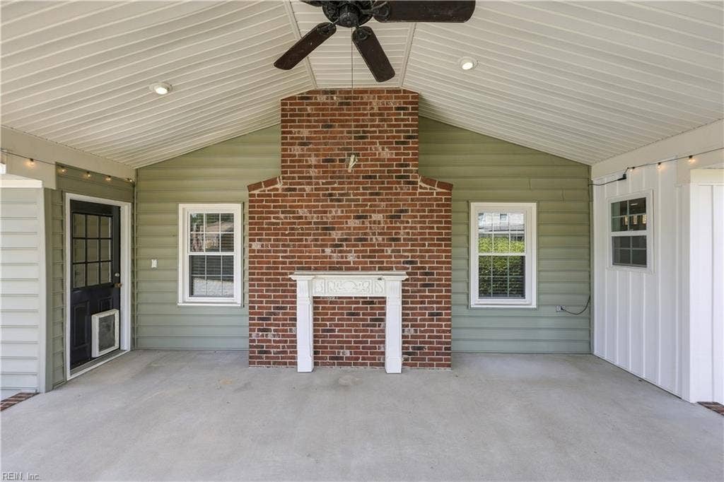 501 Spurlock Way, Foxgate Quarter, Chesapeake, VA 23322