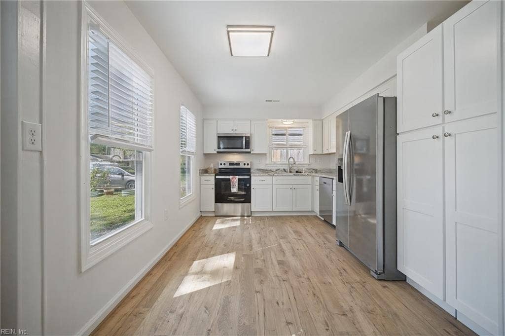 3516 Champlain Lane, Virginia Beach, VA 23452