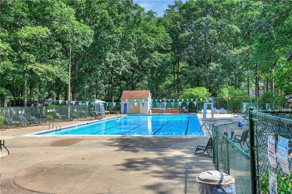 688 Village Green Parkway, Newport News, VA 23602 688 Village Green Parkway, Newport News, VA 23602