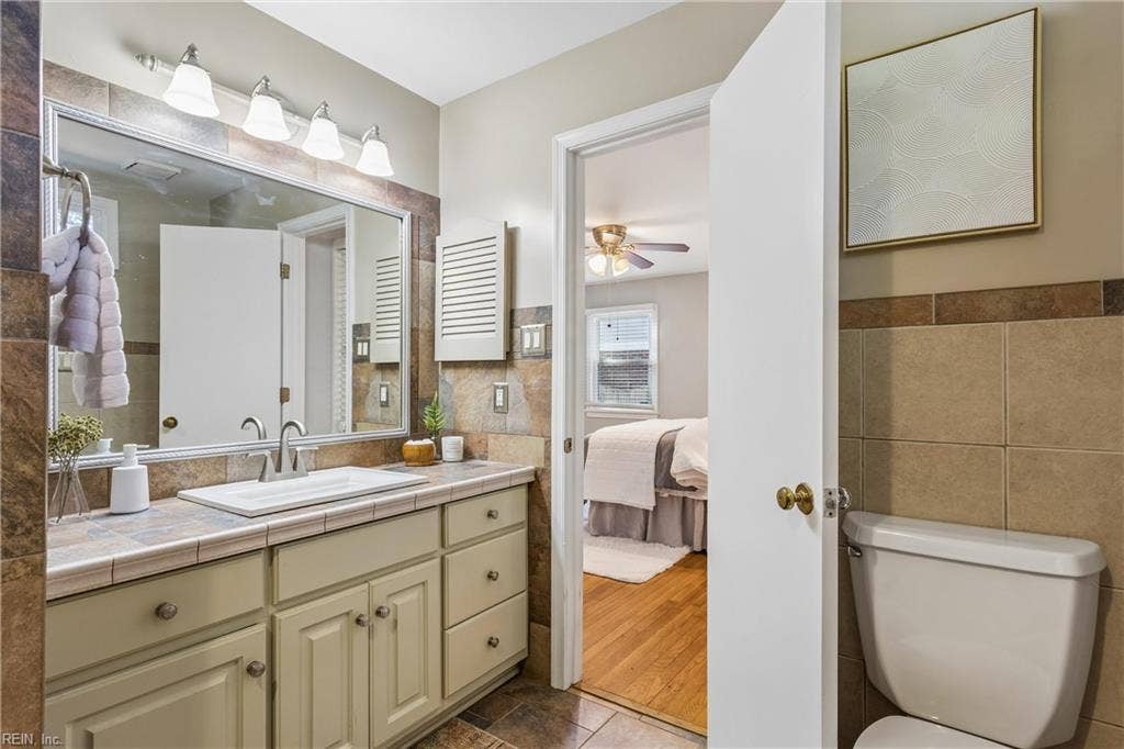 688 Village Green Parkway, Newport News, VA 23602 688 Village Green Parkway, Newport News, VA 23602