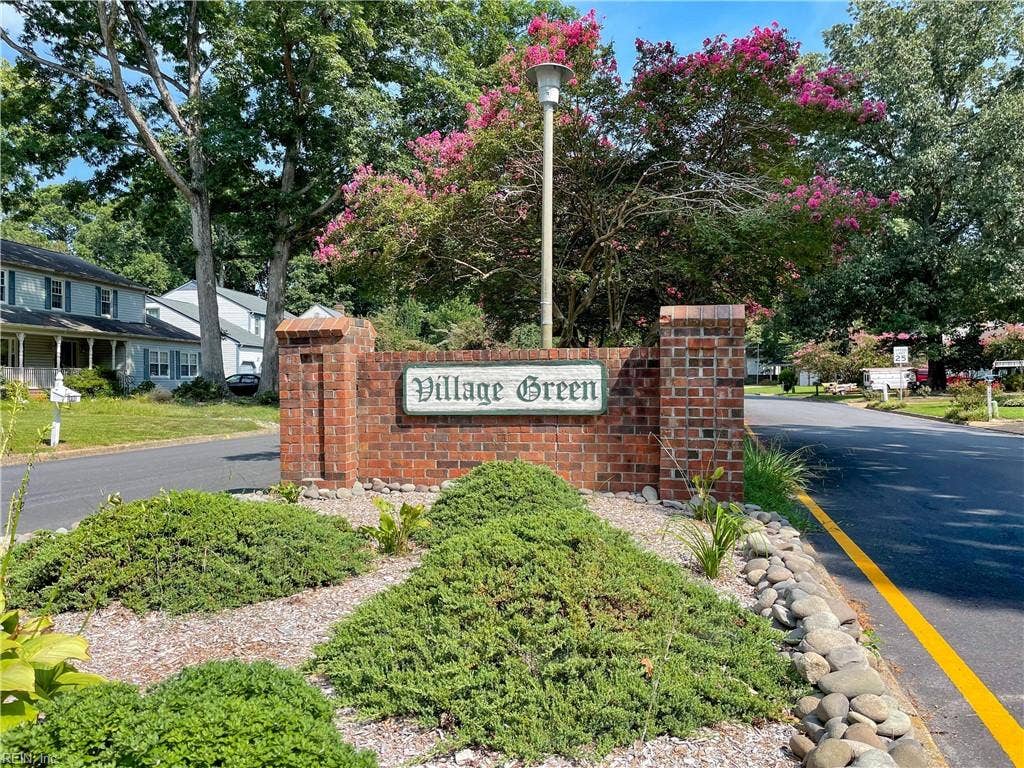 688 Village Green Parkway, Newport News, VA 23602 688 Village Green Parkway, Newport News, VA 23602