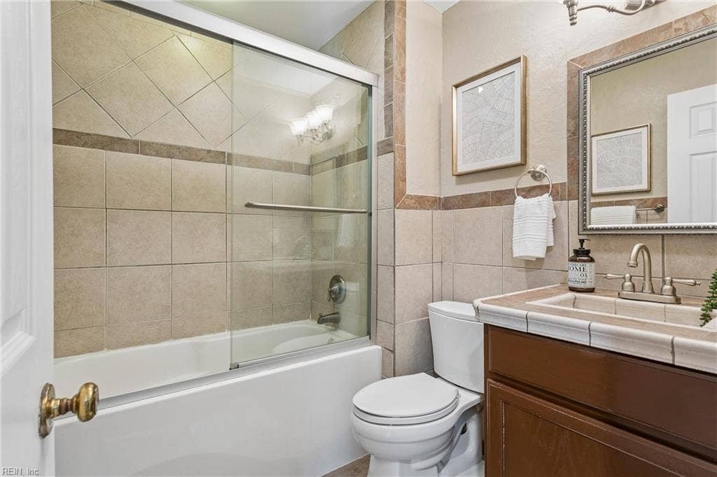 688 Village Green Parkway, Newport News, VA 23602 688 Village Green Parkway, Newport News, VA 23602