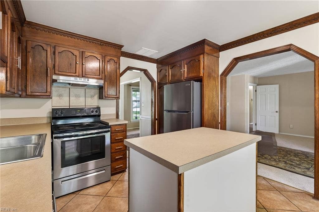 229 Fresno Drive, Chesapeake, VA 23322