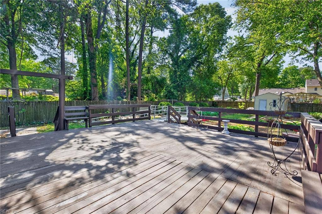 229 Fresno Drive, Chesapeake, VA 23322
