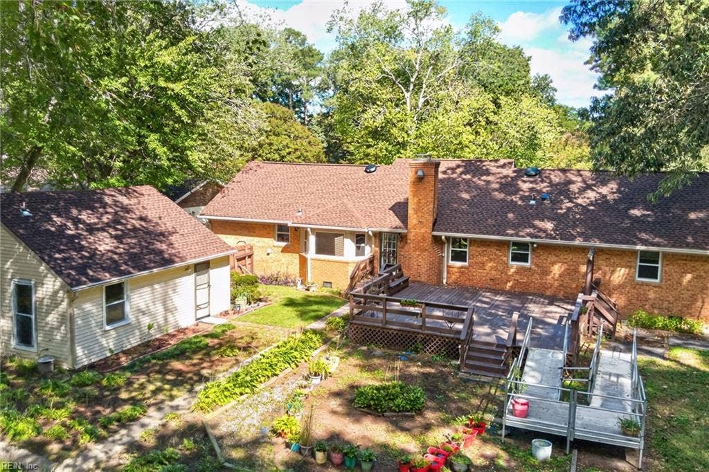 229 Fresno Drive, Chesapeake, VA 23322