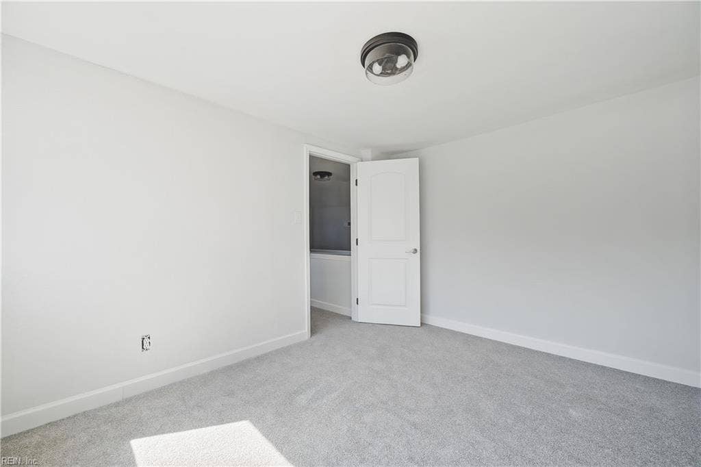 3rd bedroom upstairs