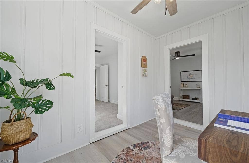 Sunroom/office/flex space