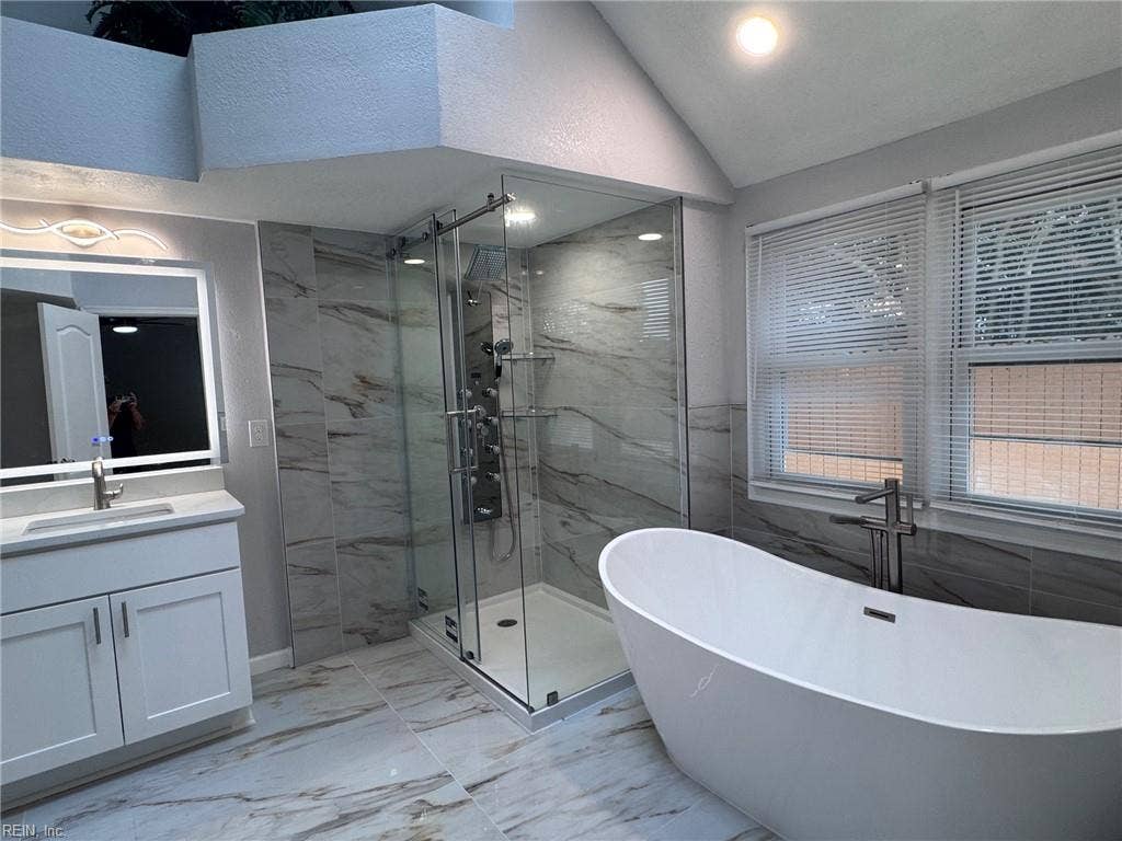 3024 Red Maple Lane, Lynnhaven Woods, Virginia Beach, VA 23452 Primary bath with large freestanding soaking tub and walk-in shower