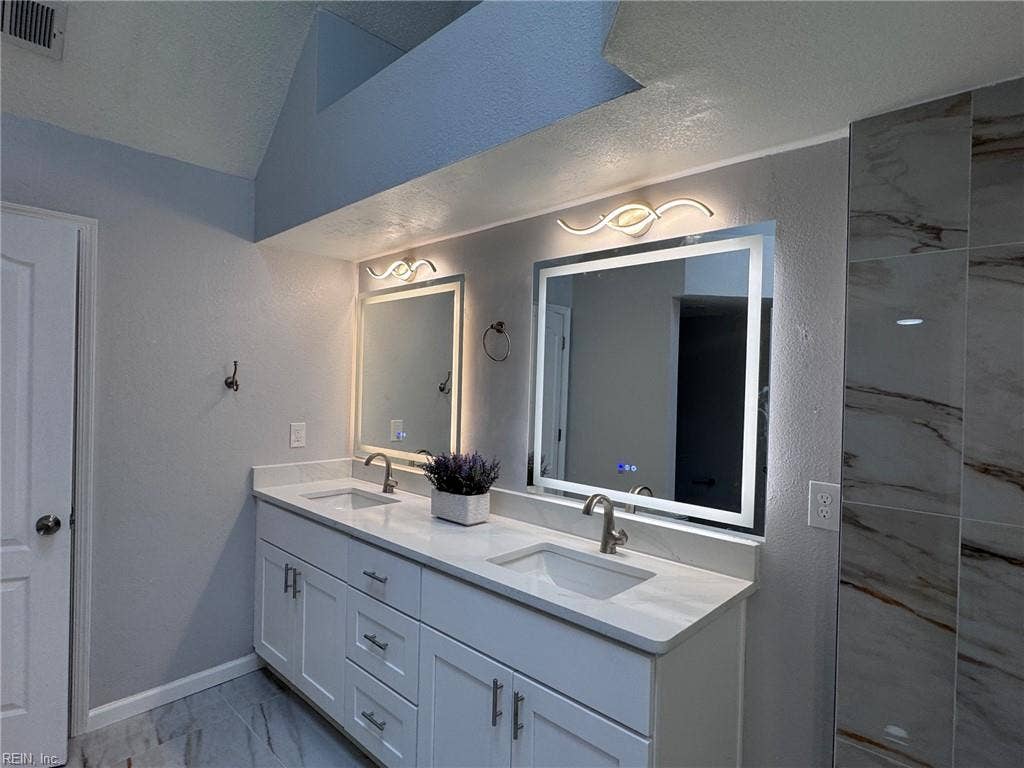 3024 Red Maple Lane, Lynnhaven Woods, Virginia Beach, VA 23452 Primary bathroom double vanities
